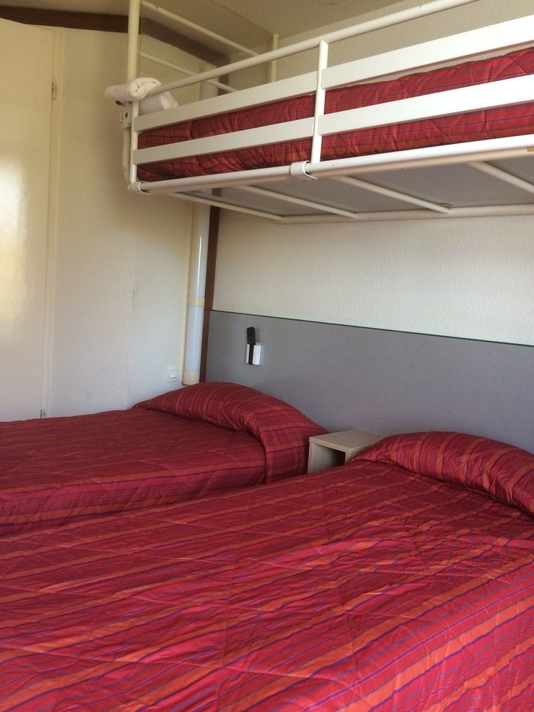 Premiere Classe Évreux מראה חיצוני תמונה Bunk beds in a hotel room