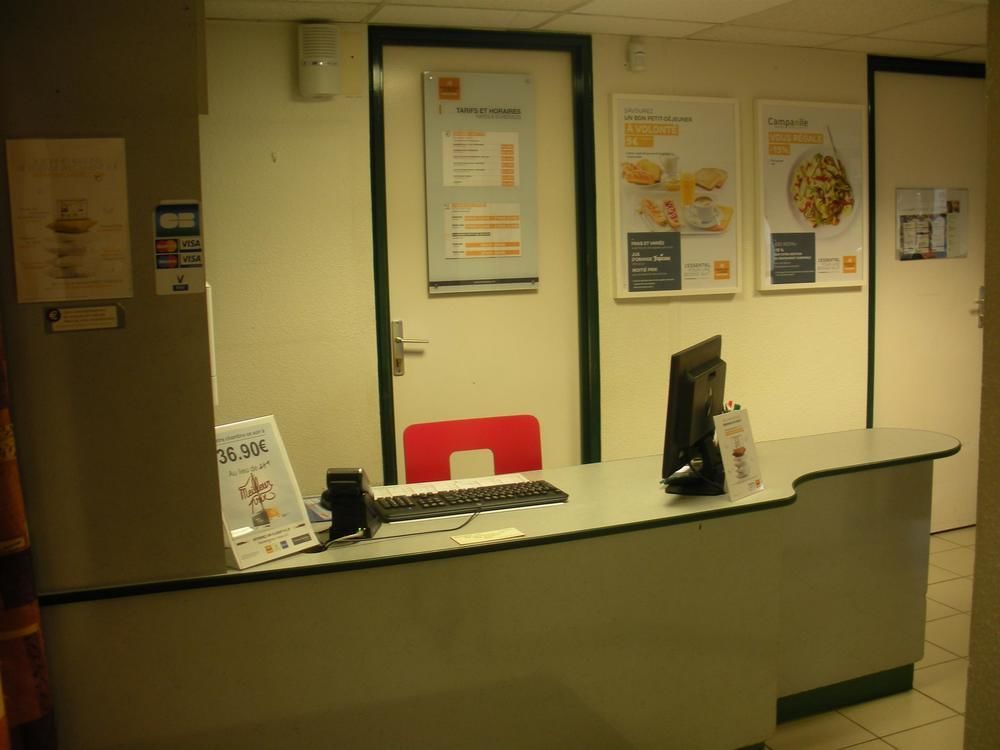 Premiere Classe Évreux מראה חיצוני תמונה Reception desk at the University of Brighton
