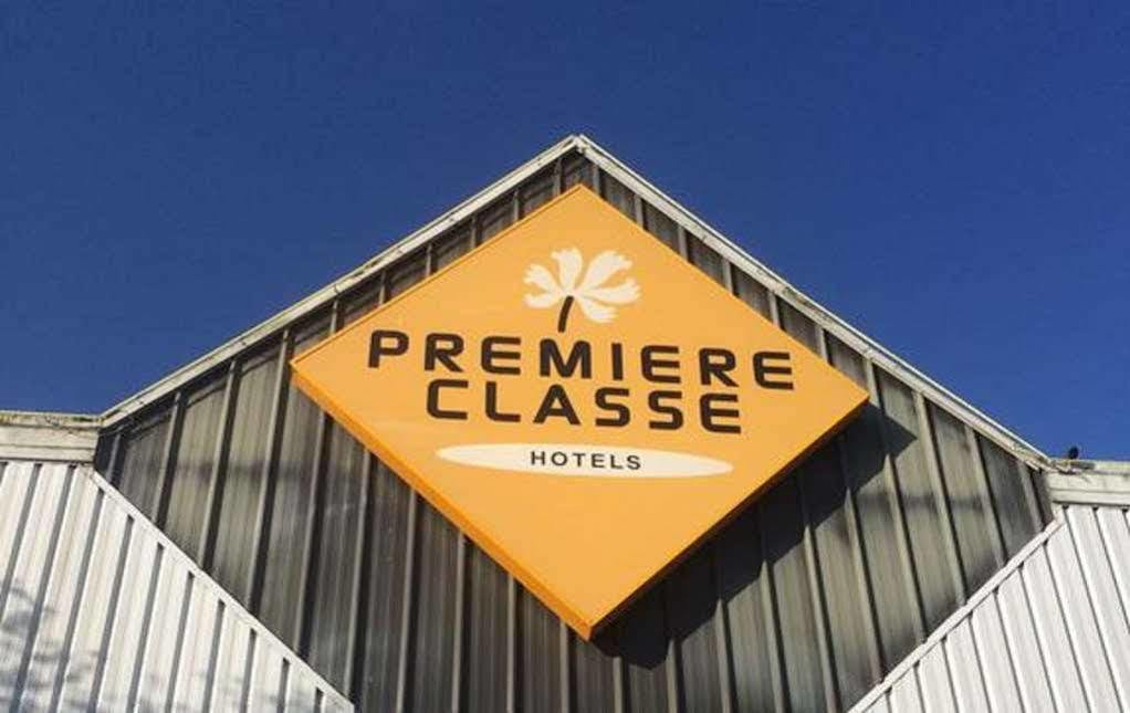 Premiere Classe Évreux מראה חיצוני תמונה Premier Classe Hotels logo